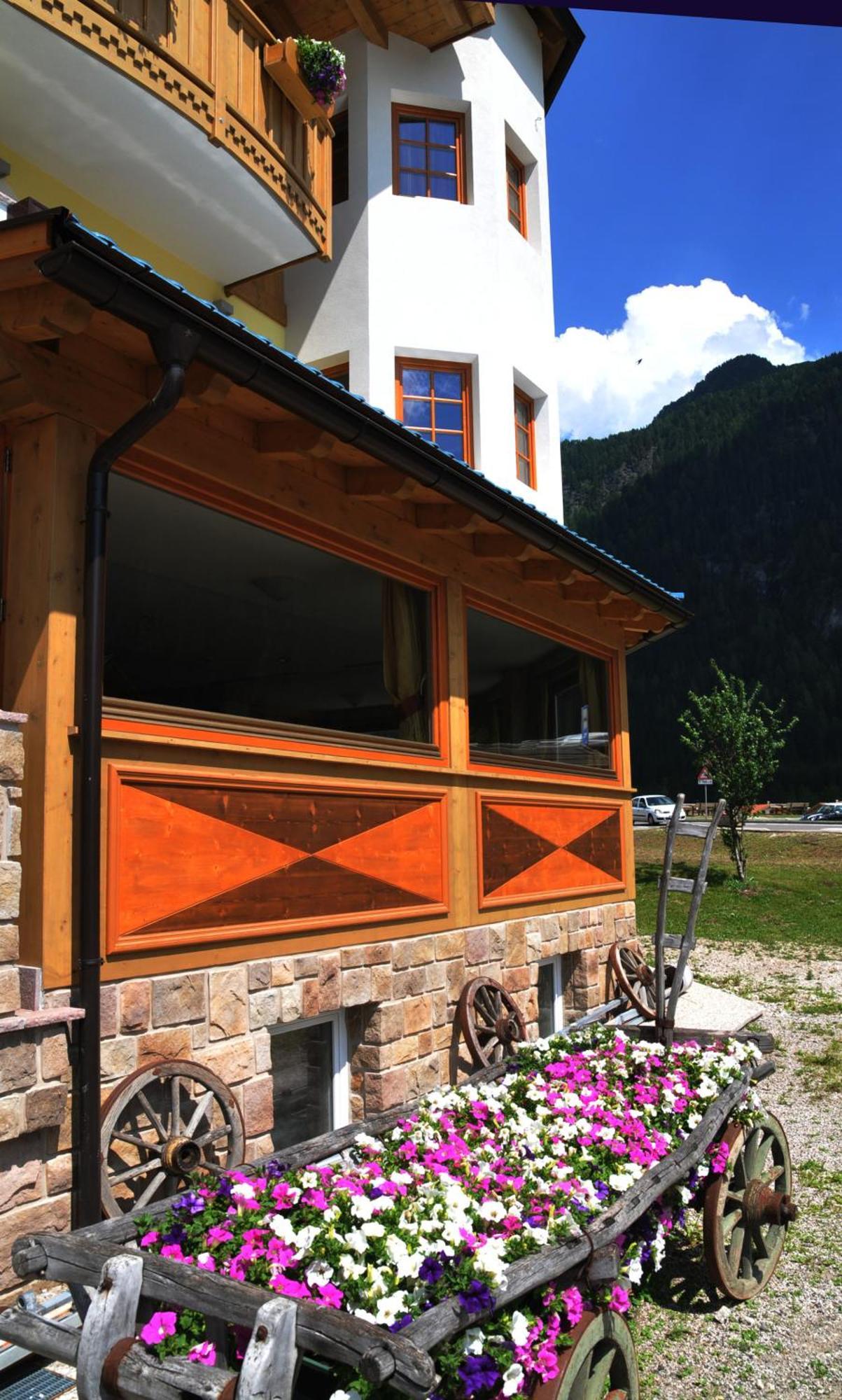 Hotel Ciamol Campitello di Fassa Eksteriør bilde