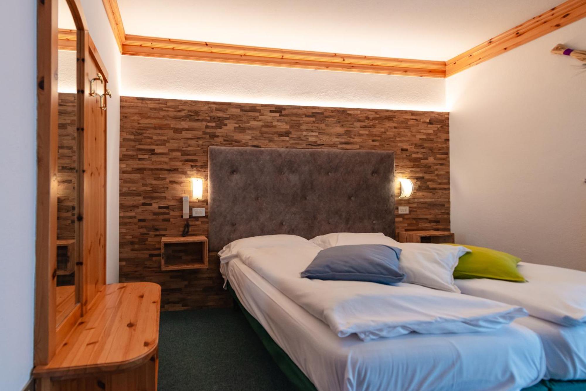 Hotel Ciamol Campitello di Fassa Eksteriør bilde