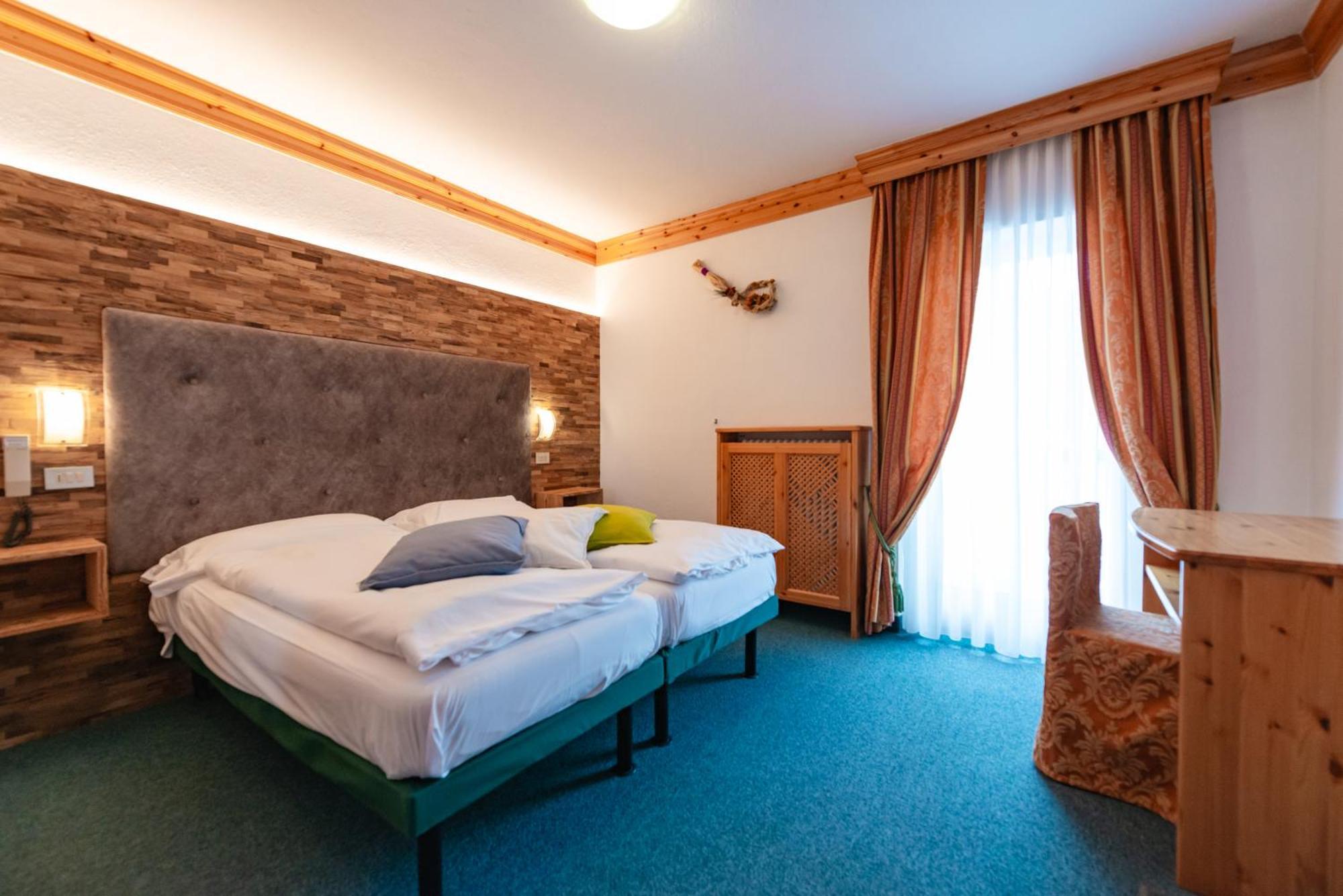 Hotel Ciamol Campitello di Fassa Eksteriør bilde