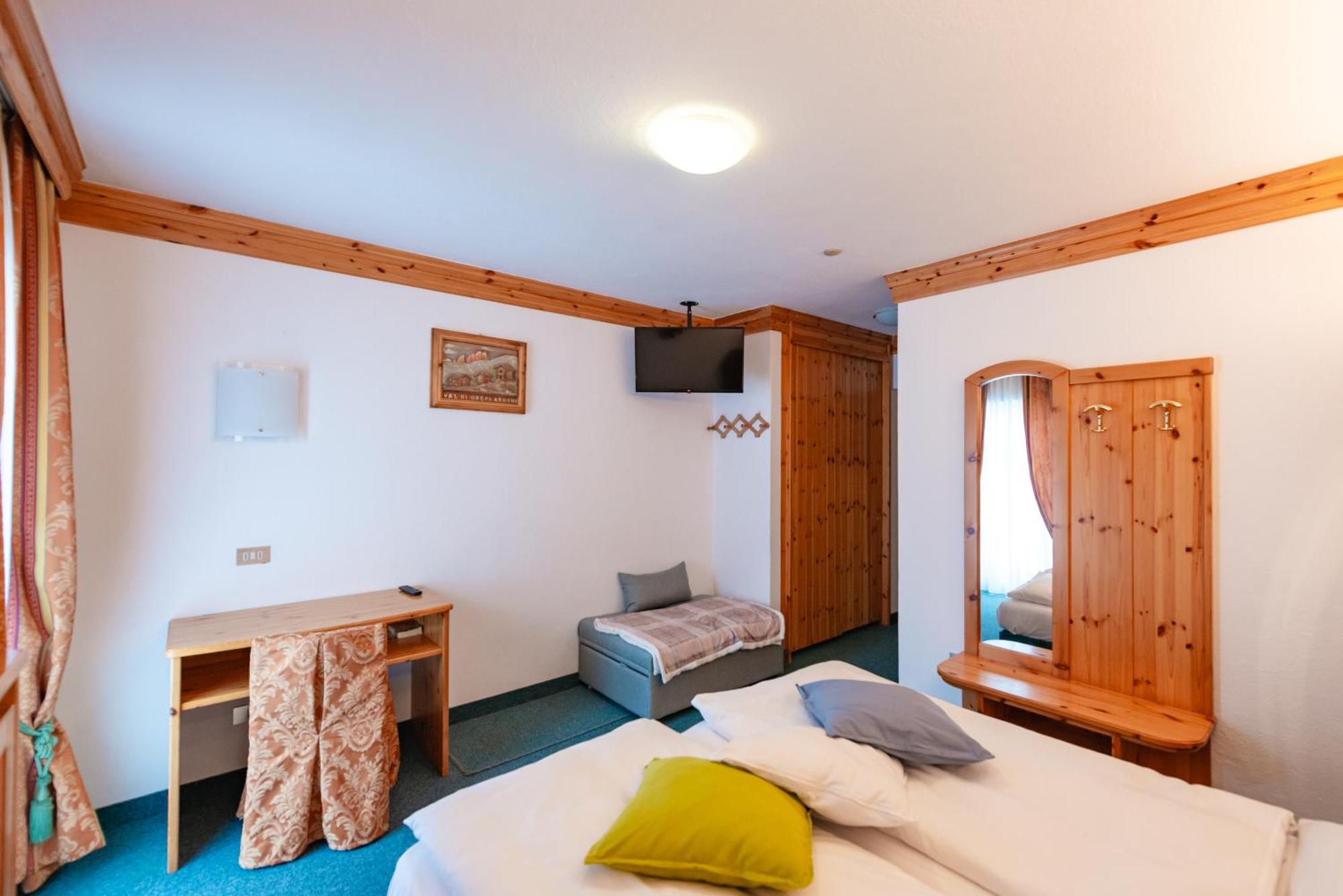 Hotel Ciamol Campitello di Fassa Eksteriør bilde